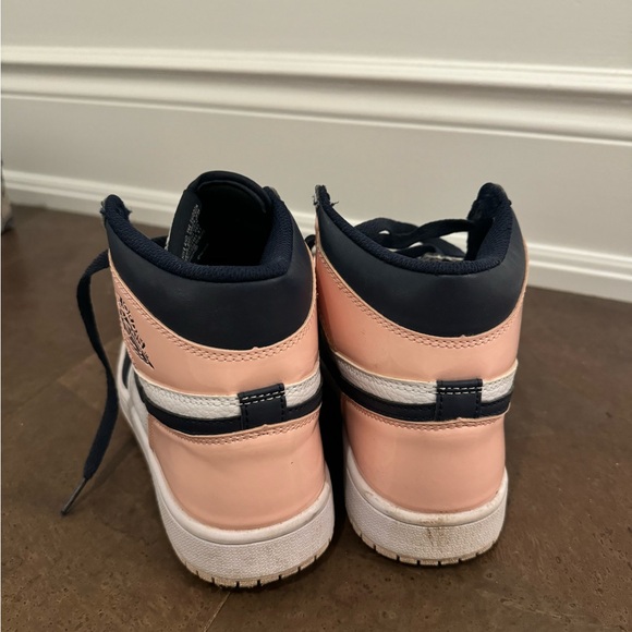 Air Jordan High-Top Sneakers - Size 8.5 - Picture 5 of 5